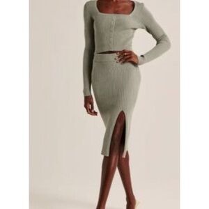 NWT Abercrombie & Fitch Ribbed Sweater Side Slit MIDI Skirt Medium